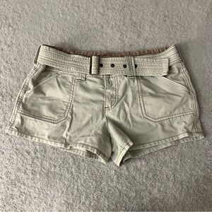 American Eagle Outfitters Vintage Belt Tan Khaki Shorts 2000s Y2K